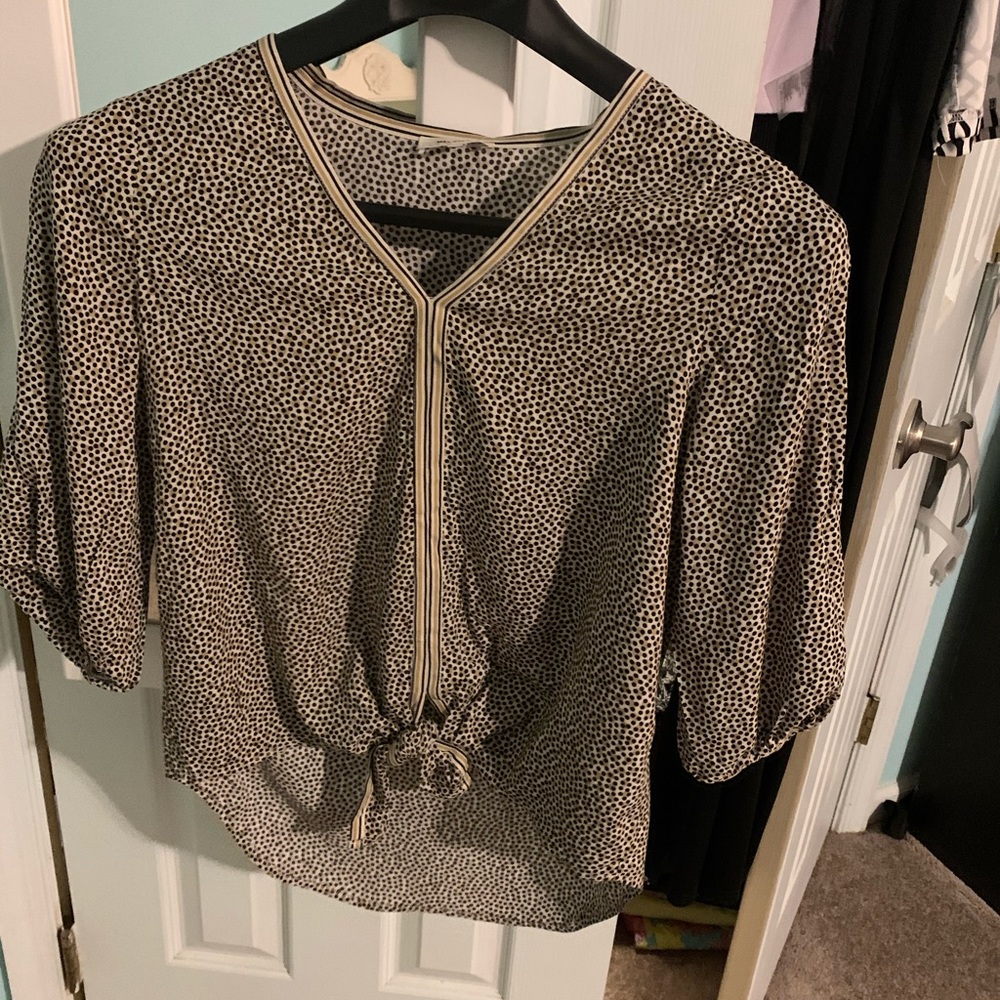 Leopard like pattern high low tie top